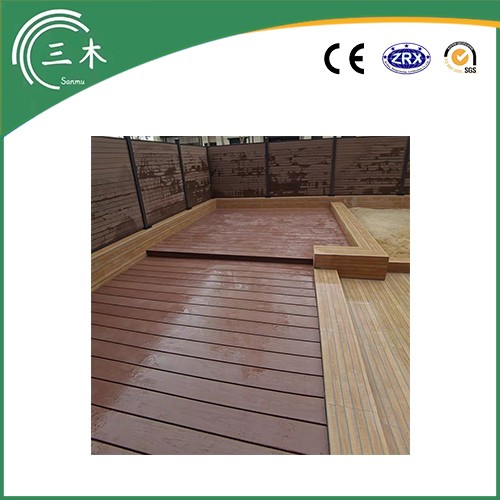 Co-extruded decking